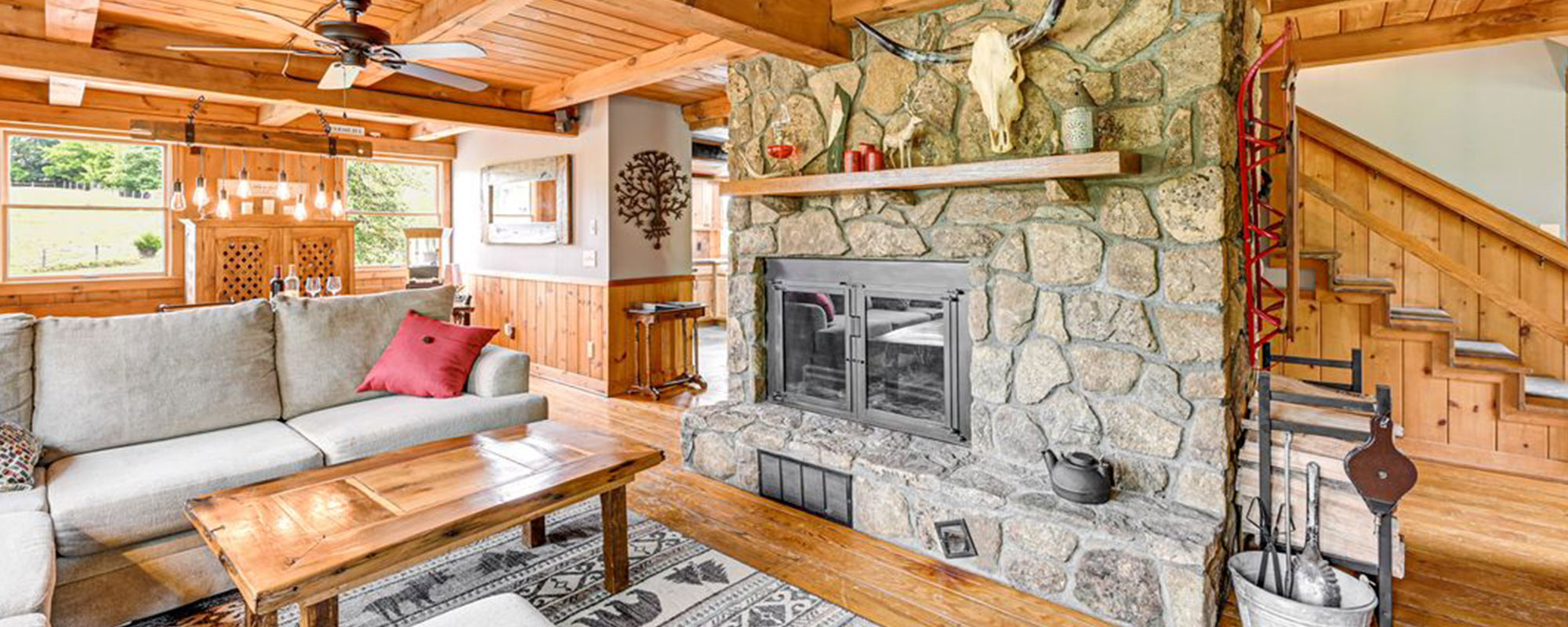 Living Room With Fireplace Living Room With Fireplace